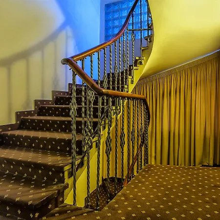 Aegeon Otel 3*